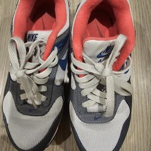 Nike Men's White and Gray Sneakers with Red Accents